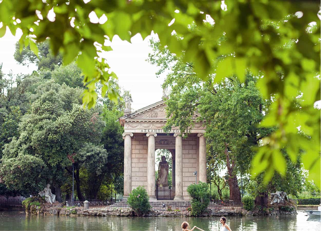 Children Head for the Villa Borghese park Ming Tang-EvansApa Publications - photo 5