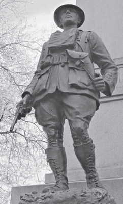 Bronze of a First World War officer York and Lancaster War Memorial Weston - photo 2