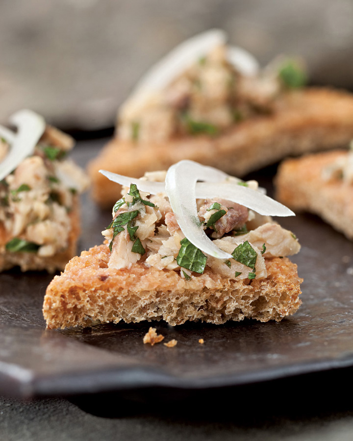 Smoked Trout Crackers with Lemon-Dill Mayonnaise MAKES 20 crackers ACTIVE - photo 6