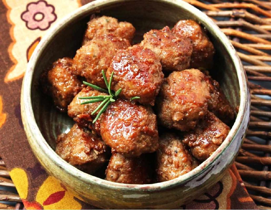 Meatballs in Albania are generally made with either lamb beef or chicken This - photo 6