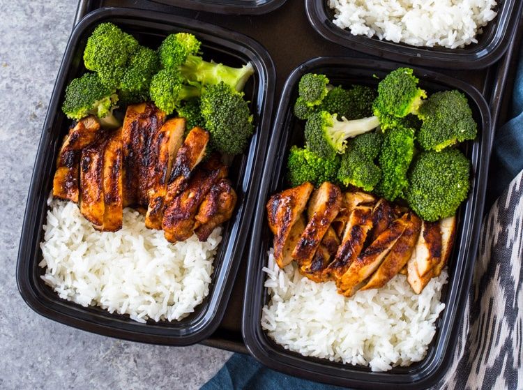 Substitute of a banana for the bell pepper sticks Makes 1 bento box - photo 4