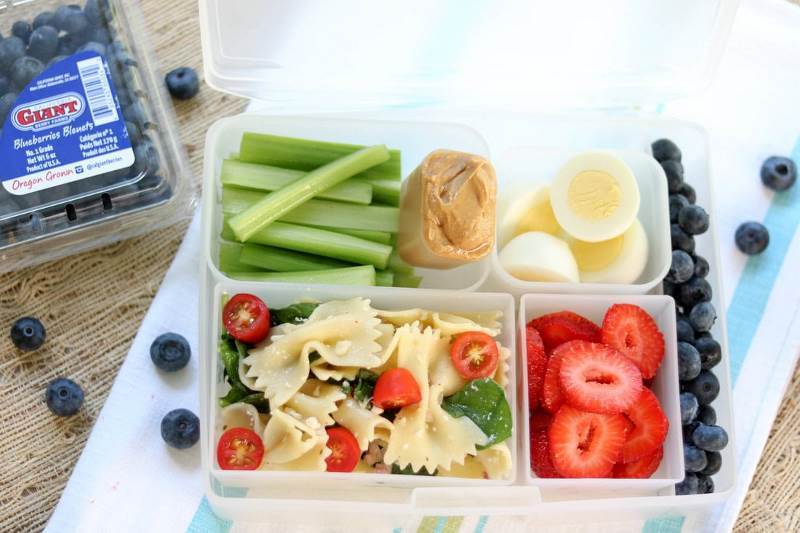 Looking for some great bento kids lunch recipes You need Lunch Fun 50 Bento - photo 3