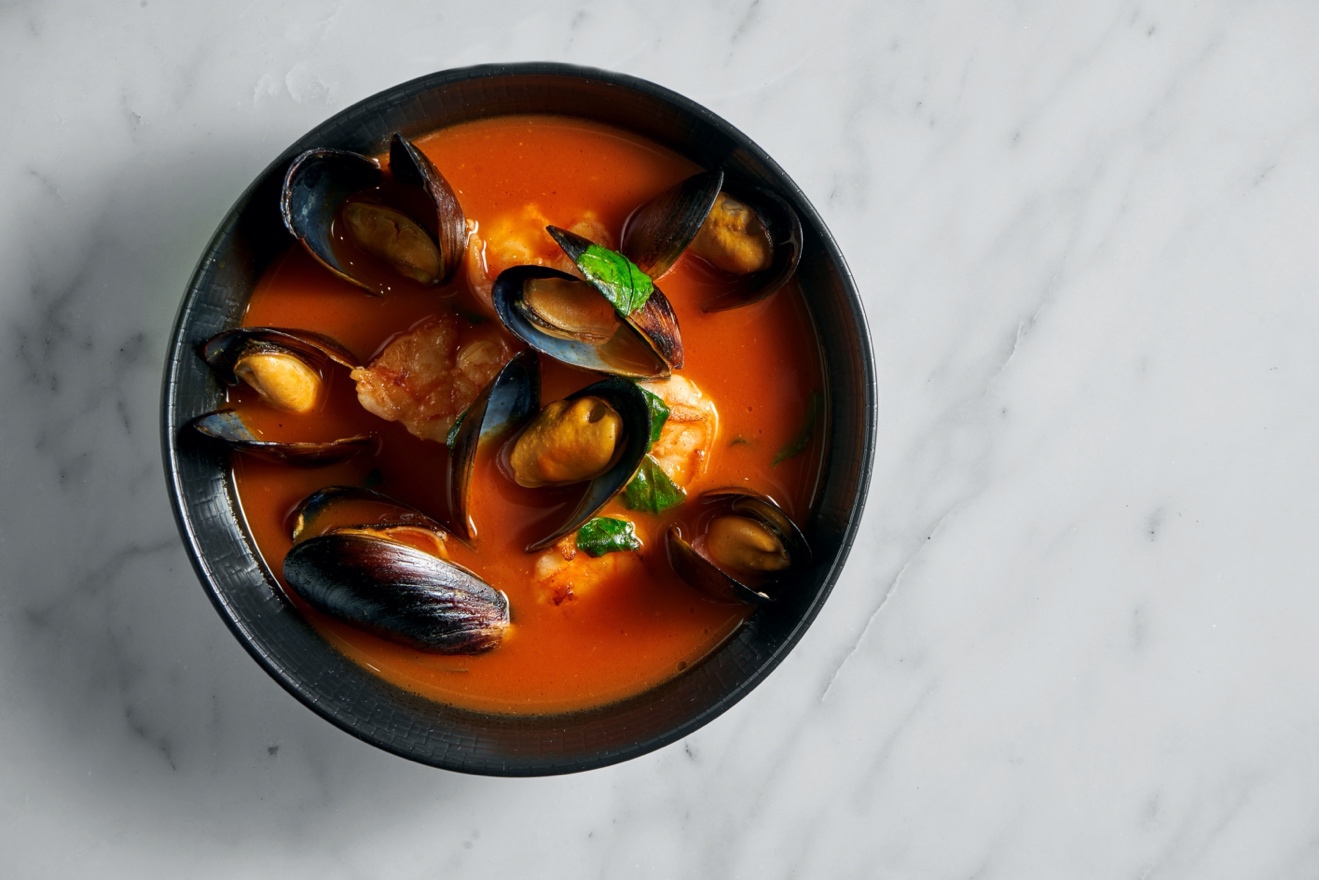 This is San Franciscos own great fish stew Serve with sliced crusty bread - photo 10