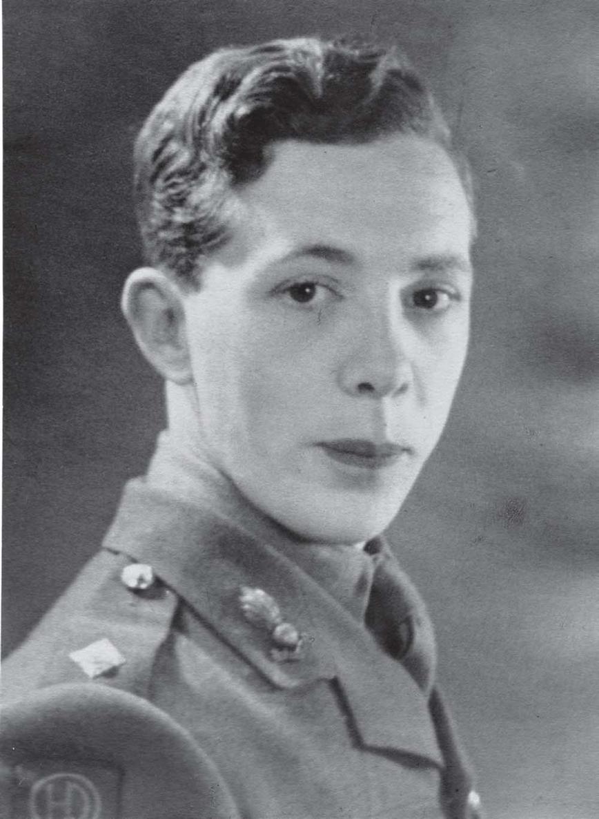 Lyell Munro as 2nd Lieutenant in 1941 First published in Great Britain in - photo 3