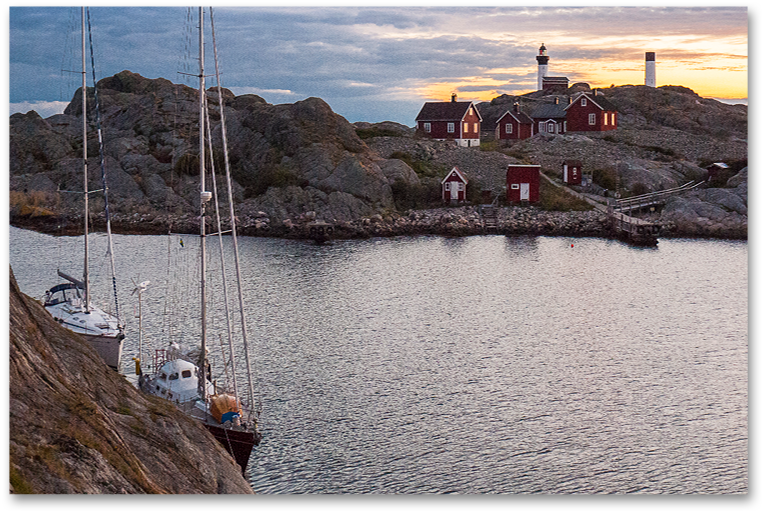 Norwegian Cruising Guide Volume Swedish Border to Bergen 8th - photo 3