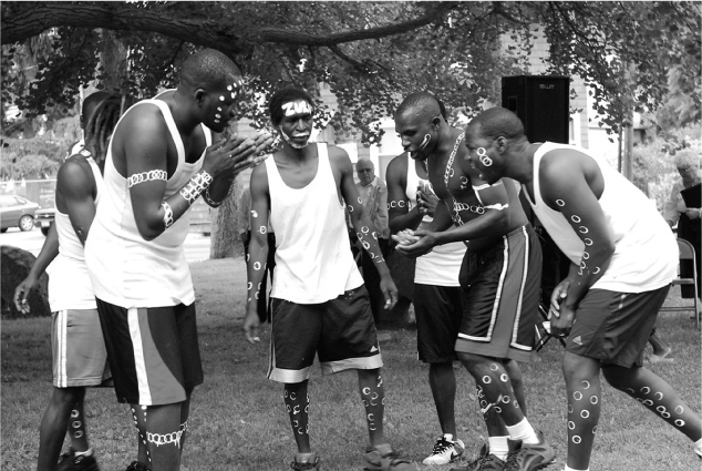 DiDinga dancers Photo Geoffrey Gould INTRODUCTION Under the blazing summer - photo 2