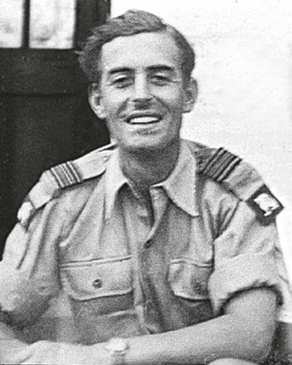 Group Captain Peter Norton-Smith who died on May 18 2007 aged 91 carried out - photo 1