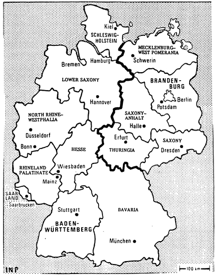 Map of Germany showing the Lnder with the old frontier of 1949-90 - photo 4