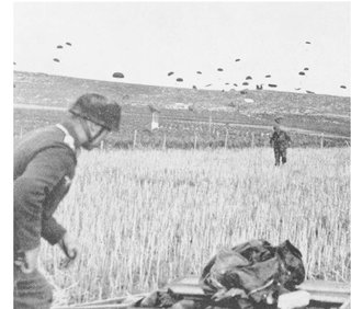 5 When German paratroopers landed on Crete in May 1941 Farran was wounded - photo 3