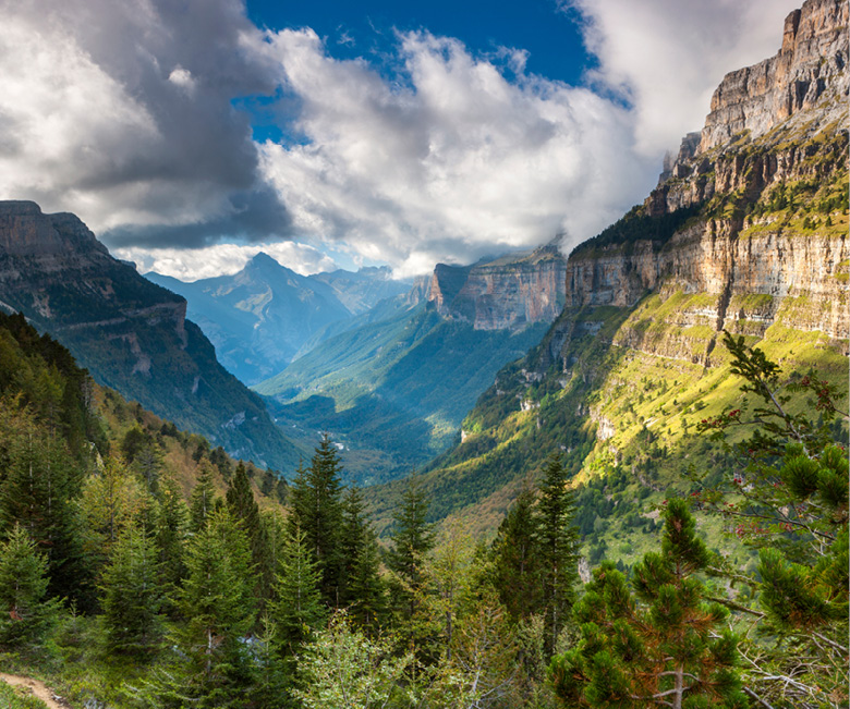 Right Parque Nacional de Ordesa y Monte Perdido Aragn Fact file Spains - photo 6