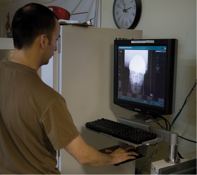 Master Corporal JF Vaillancourt a diagnostic imaging tech DI Tech checks - photo 3