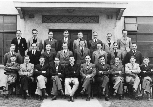 Learning to fly Anstey May 1939 Back row left to right Ellison Williams - photo 4