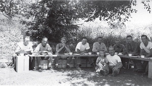 Lunchtime at the Teichman farm during World War II The child in the photograph - photo 3