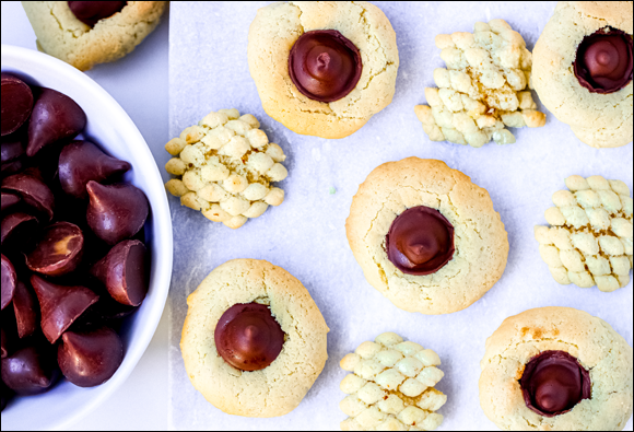 ELIZABETH SHAW AND WENDY JO PETERSON Thumbprint Sugar Cookies Air Fryer - photo 17