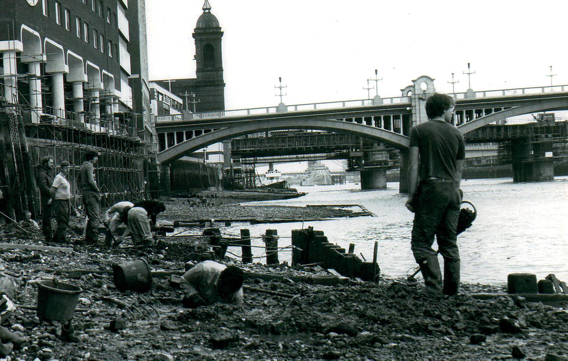 Mudlarks in the 1970s Graham duHeaume The museum openly acknowledges its - photo 9