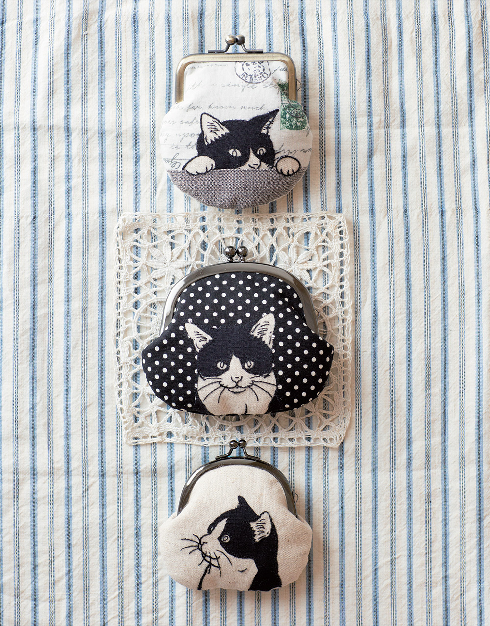 Mini Mini Pouches These roly poly pouches have sassy cat faces that are - photo 19