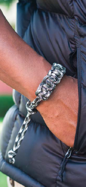 Paracord is useful anddare I say itfashionable INTRODUCTION Allied troops - photo 9