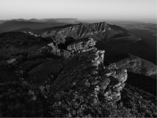 Gariwerd An Environmental History of the Grampians - image 1