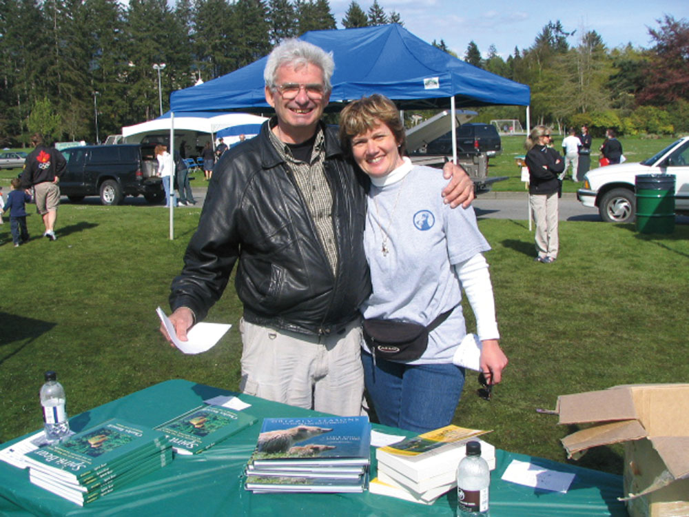 Charlie Russell and Barb April 2007 PHOTO BARB MURRAYMale brown bear relaxing - photo 7