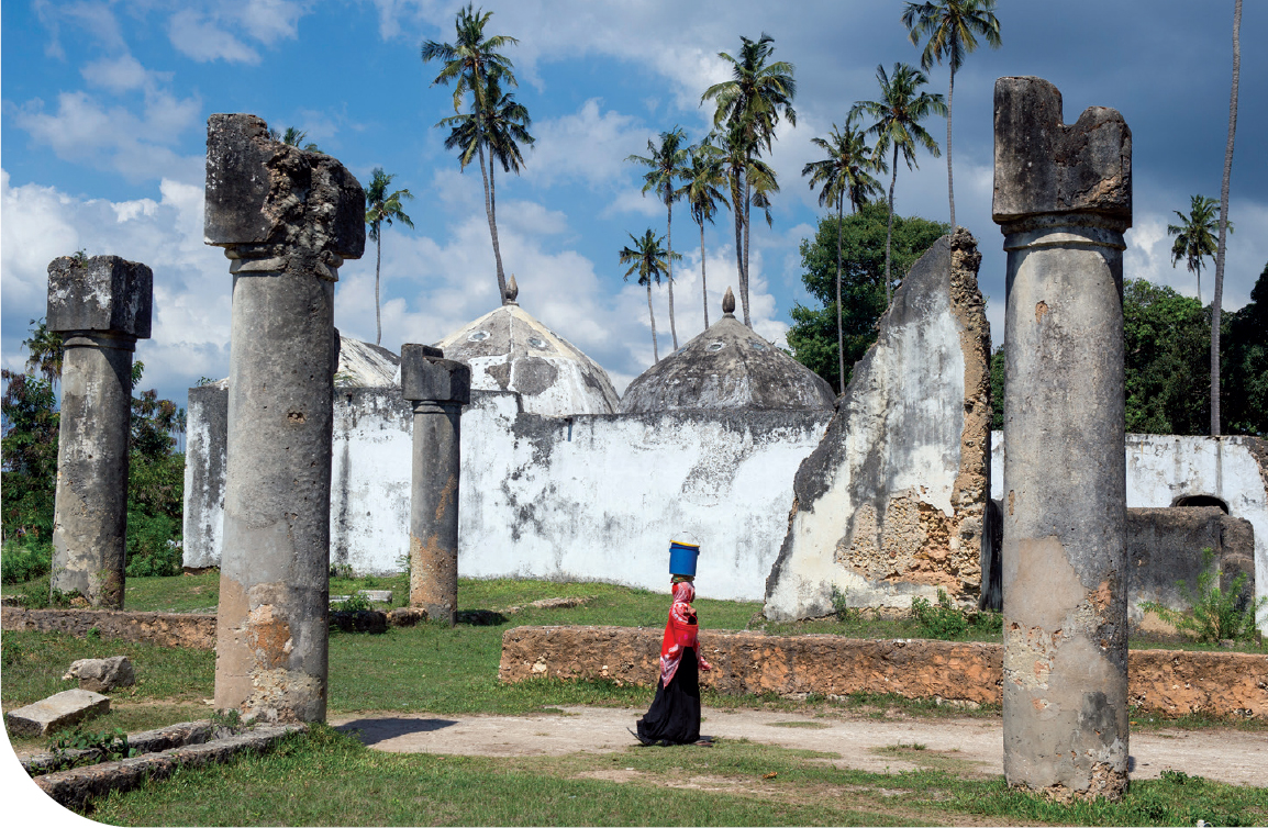 Maruhubi Palace was once one of the most ornate on the island following a fire - photo 30