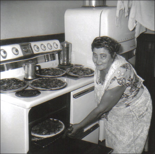 PART ONE SETTING UP YOUR KITCHEN AND PANTRY - photo 3