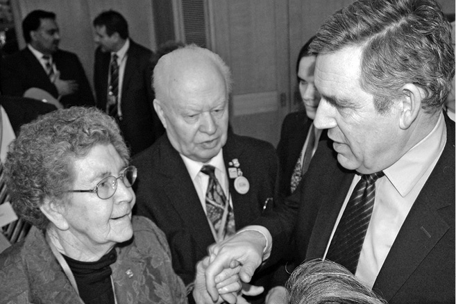 Marjorie Arnison Skidmore receiving a personal apology from the former - photo 7