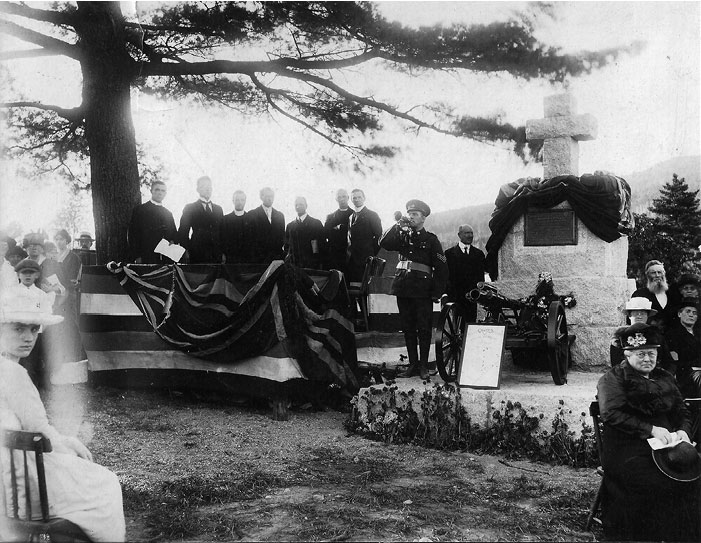 The unveiling of the cenotaph at Welsford in 1920 was a solemn occasion for the - photo 2