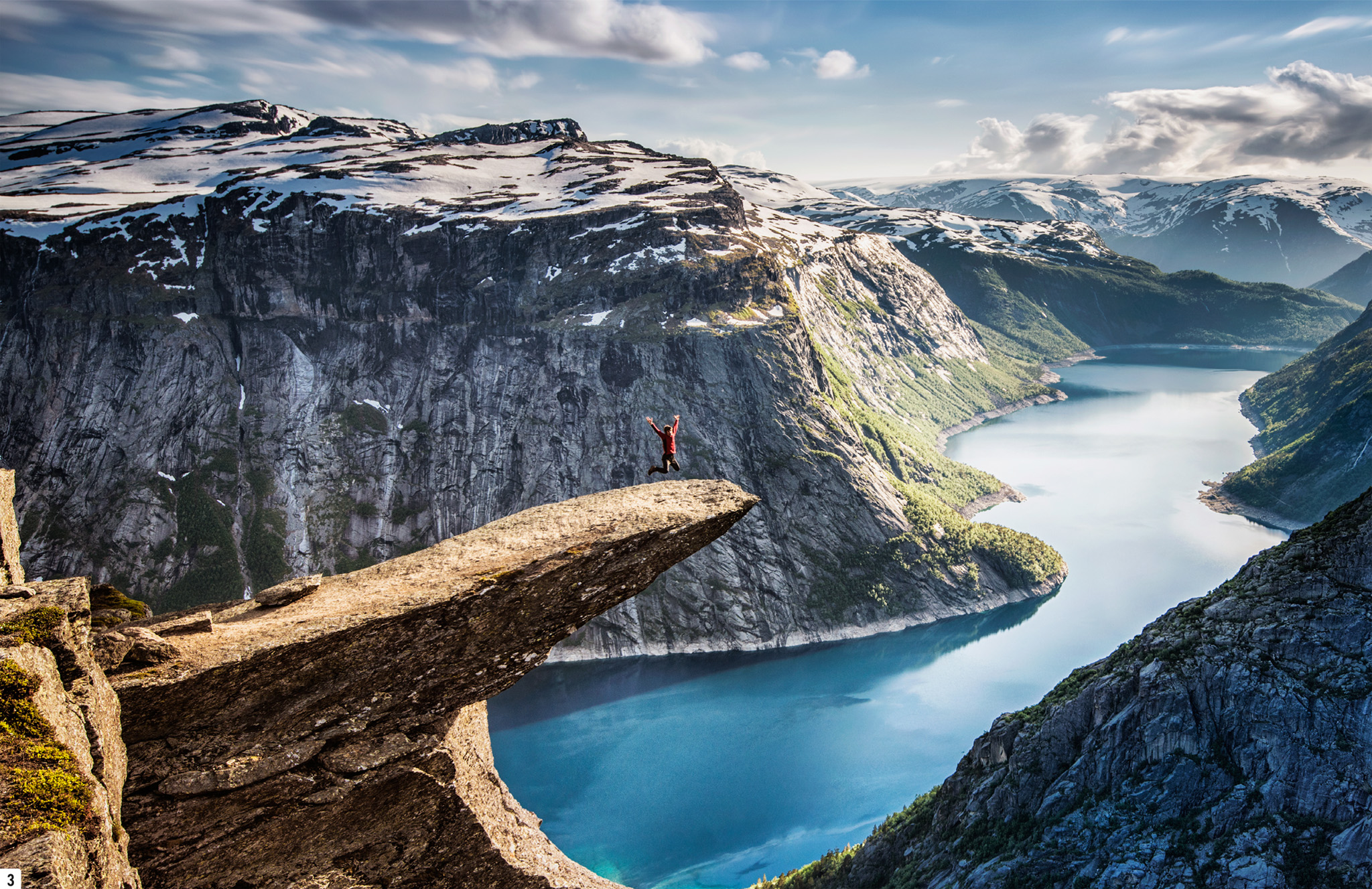 t Trolltunga a stunning scenic cliff overlooking Ringedalsvatnet Lake Epic - photo 5