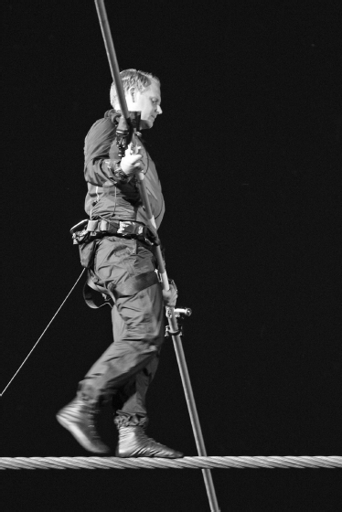 Figure 12 Nik Wallenda crossing Niagara Falls Source Dave PageWikimedia - photo 5