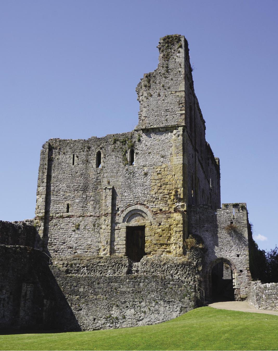 William fitzOsberns eleventh-century great tower at Chepstow the remains of - photo 5