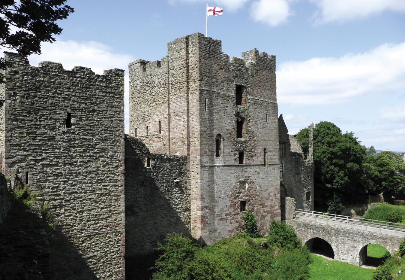 Ludlow built as a stone castle in the late eleventh century its blocked - photo 8