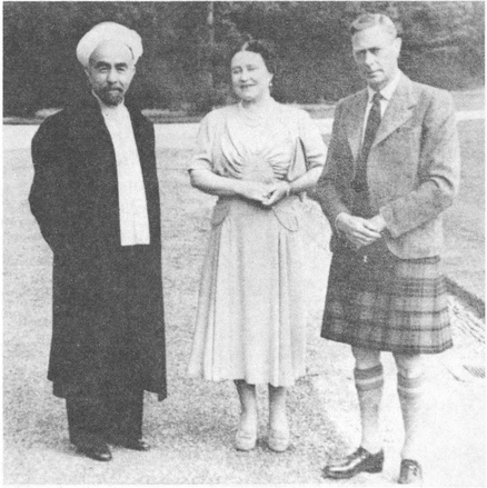 King Abdallah with King George VI and Queen Elizabeth Balmoral 1949 - photo 3