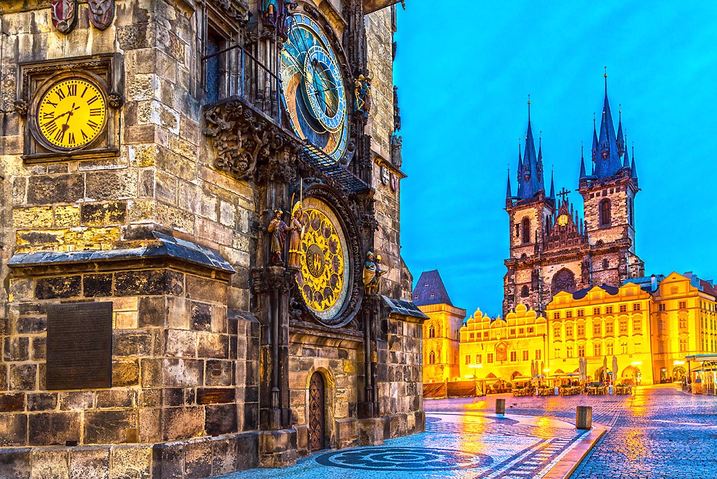 LUCIANO MORTULA - LGMSHUTTERSTOCK Prague Top Experiences - photo 6