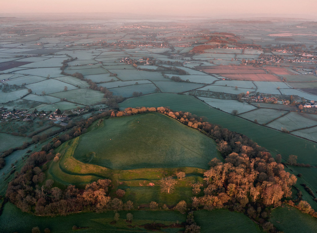 The great Iron Age hill fort at South Cadbury in Somerset reoccupied at the - photo 11