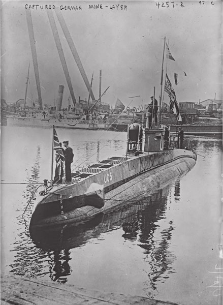 A captured German submarine with a round mine near the canning tower Courtesy - photo 3