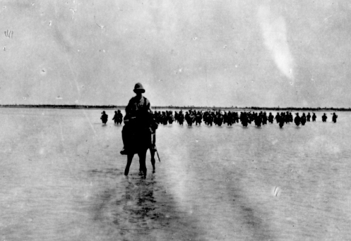 48th Pioneers crossing flooded land near Shaiba April 1915 By kind permission - photo 12