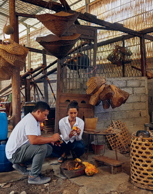 SPICES AND SELECTIVE EATING Theres no such thing as a slow morning in the paon - photo 2