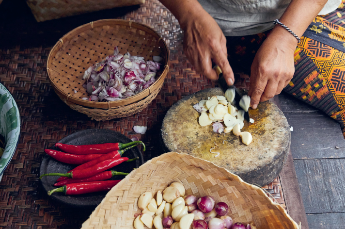 Base spice pronounced bah-surr is the backbone of Balinese cooking Turmeric - photo 3