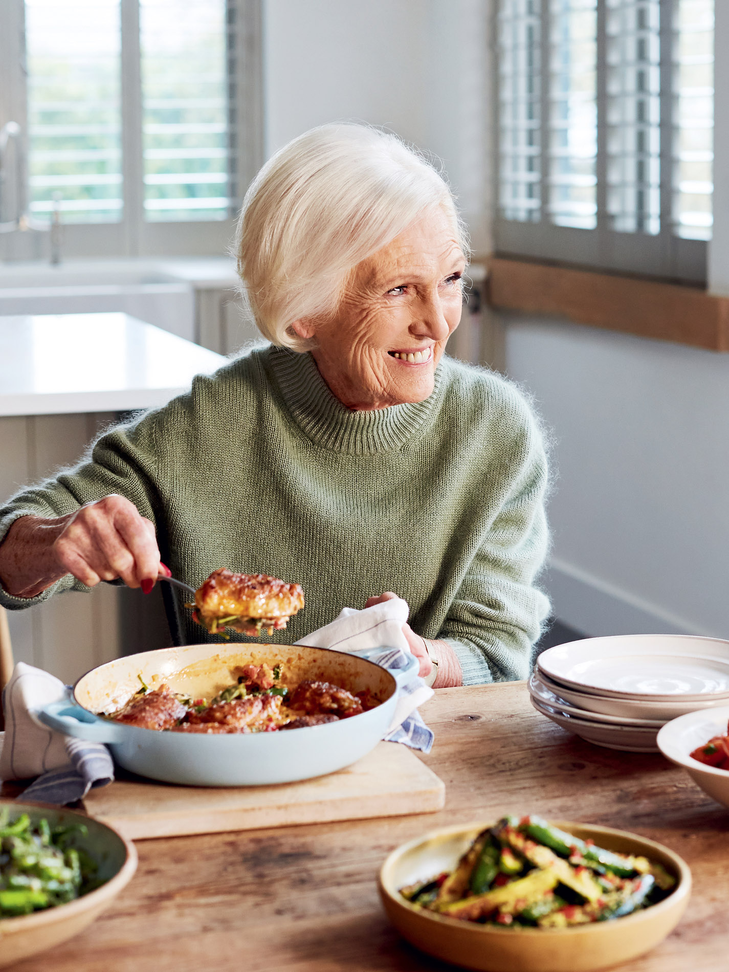 MARY BERRY COOK AND SHARE - photo 2