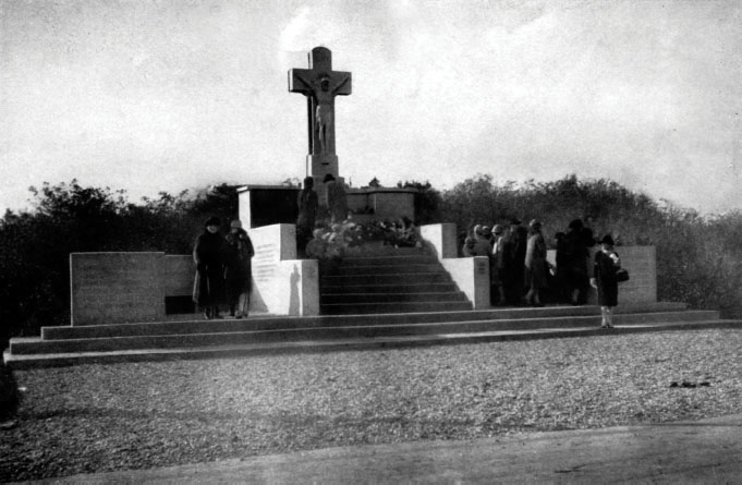 The City of Hull Memorial at Oppy France Contents - photo 4