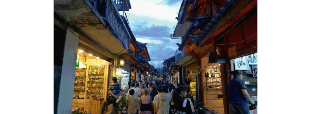 Figure 1 Mass tourism in Lijiang China Definitions Heritage Tourism and - photo 5