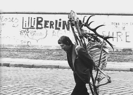 Figure 01 Nikolaus Lang Showing the City to the Stag West Berlin 1984 - photo 4