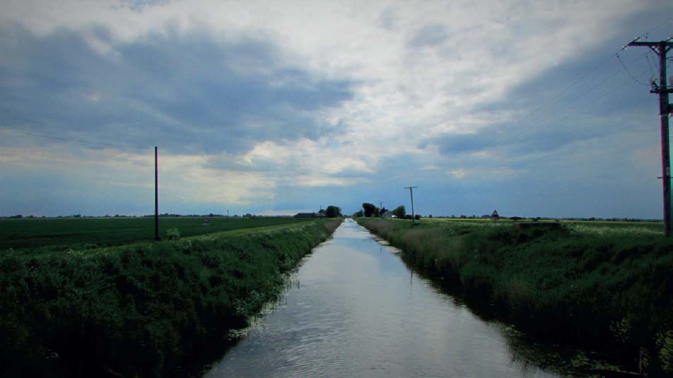 21 The Fens near Midville 22 On the shores of the Humber 23 Low tide - photo 23