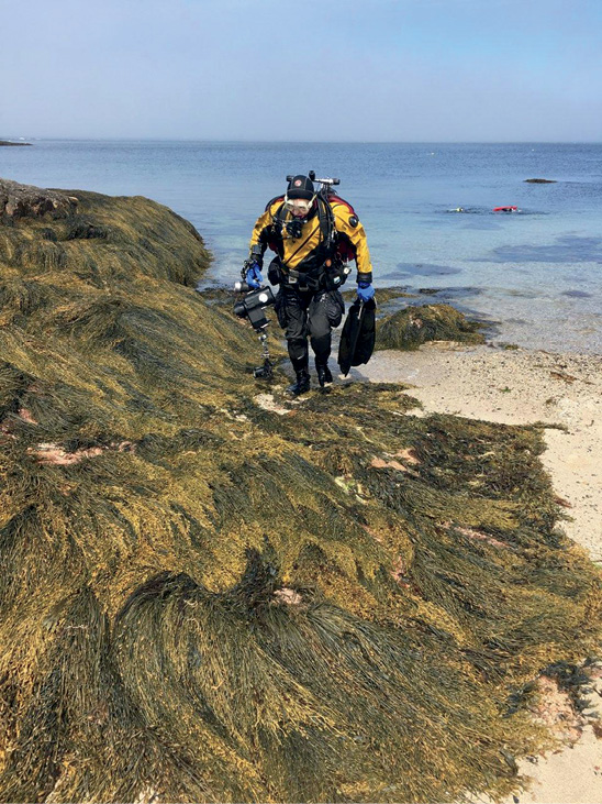 The author emerging from a dive in Harvey Clarks experiment areaThe rEvo - photo 9