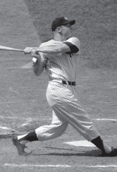 On deck waiting to hit at Yankee Stadium 1954 Batting left-handed - photo 1