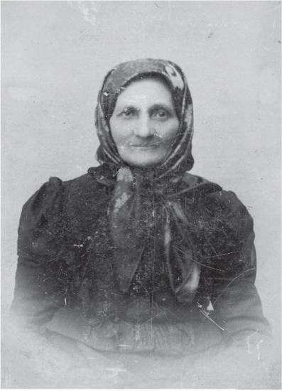 Visit Visa photo possibly Grandpa Freedmans mother from Lativa 1 Opening - photo 4