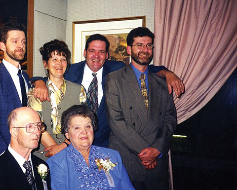 A rare shot with almost the whole family with me Claudine Norm and Frank - photo 6