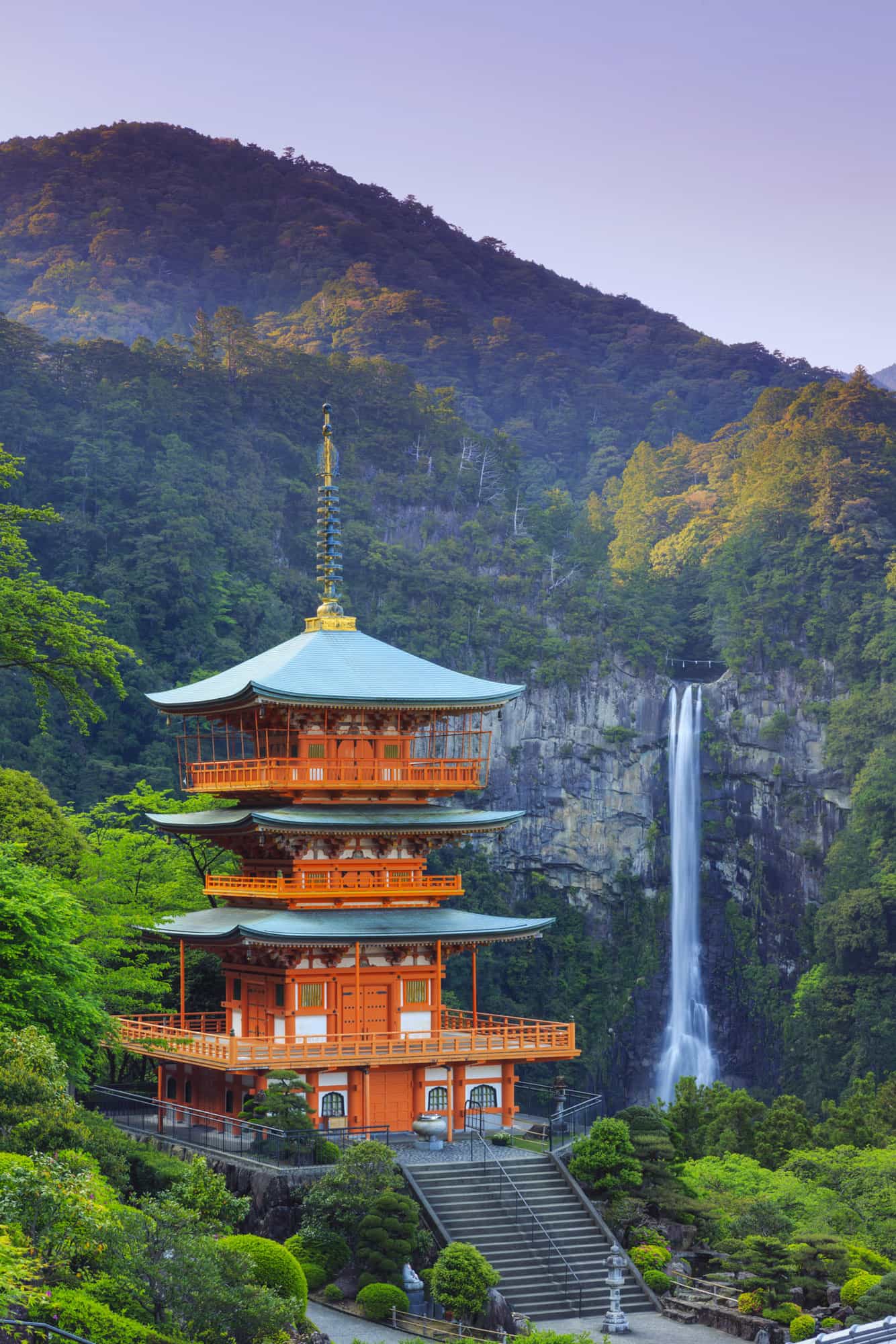 Michele FalzoneAWL Images Contents KUMANO NACHI TAISHA Dreamstime - photo 3