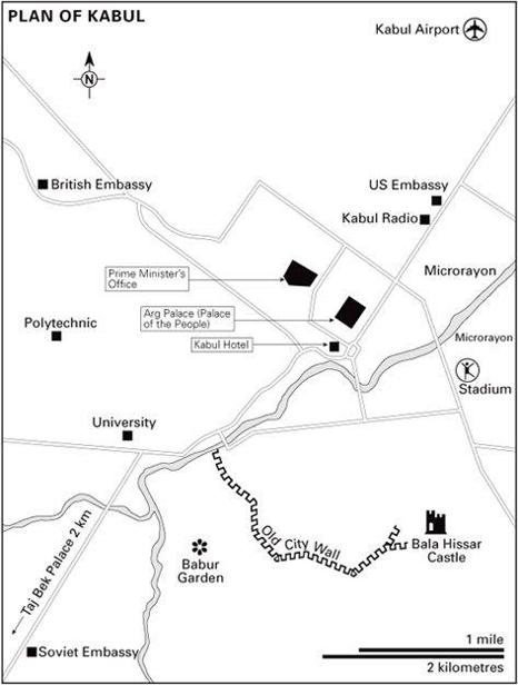 Map 2 Kabul in 1980 Map 3 Storming the Palace Map 4 The Pandsher - photo 4