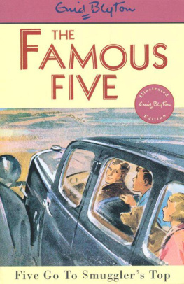 Enid Blyton - Famous Five 4: Five Go to Smugglers Top (Famous Five)